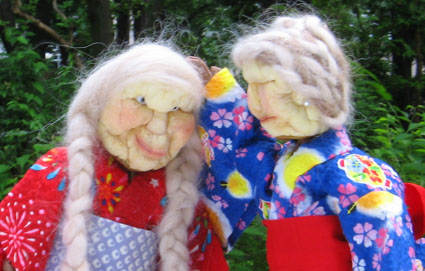 apple dolls by
                Grego and Emika, baka